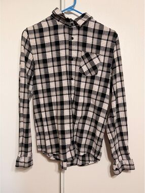 Women’s Shaun White Black and White Plaid Flannel Shirt XL